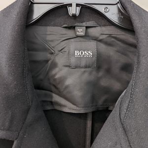 Hugo Boss men's coat, size XL, color black